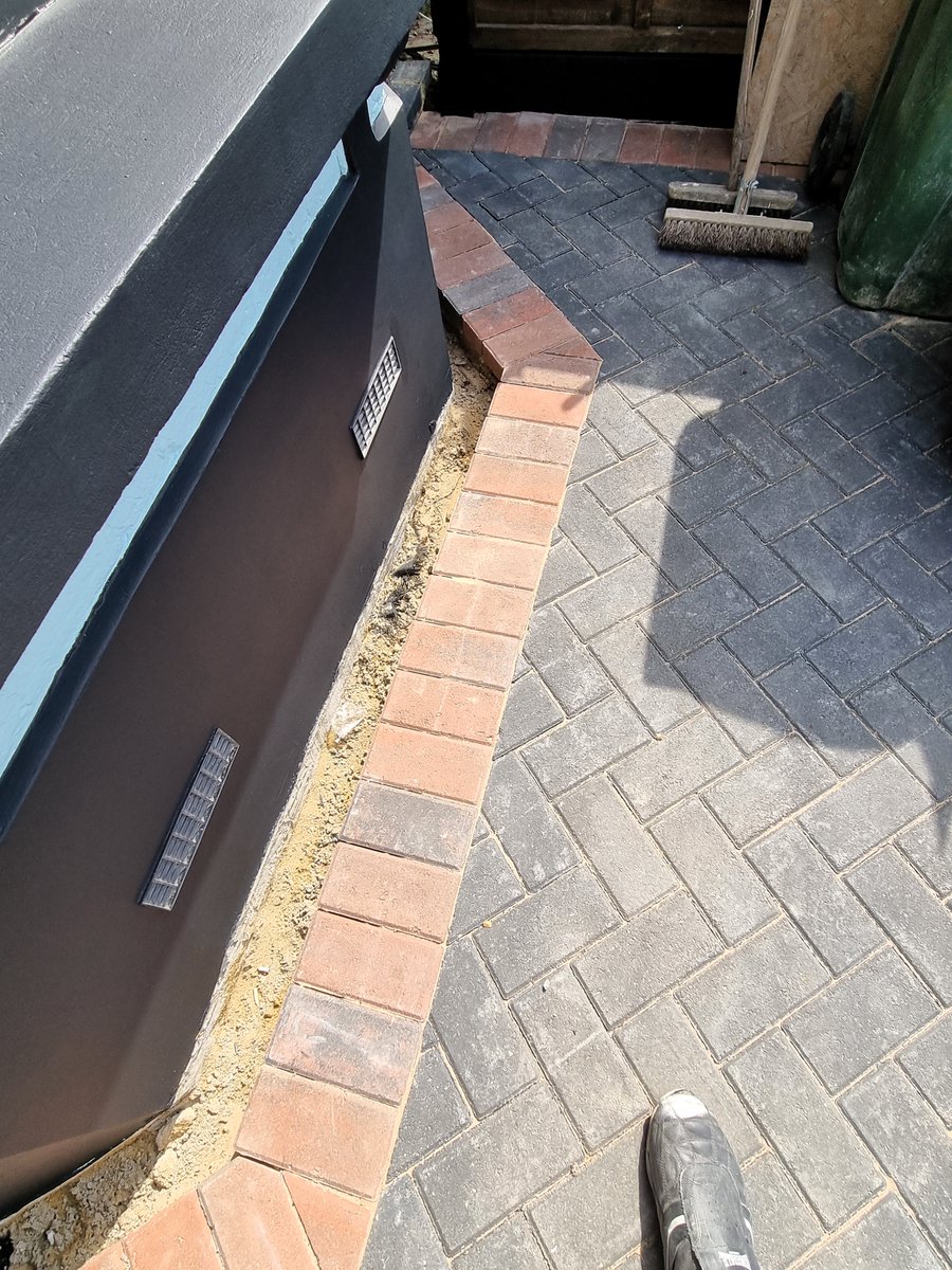 branches_wfc's tweet image. Our new move-on property... The bricks have been meticulously laid, and the  façade of this Victorian house is now nearly complete! Just look at how  stunning the interplay of colors in the brickwork enhances its charm 😊Histor...
instagram.com/p/DNz6f9e0kkh/…
#brancheshostel #charity