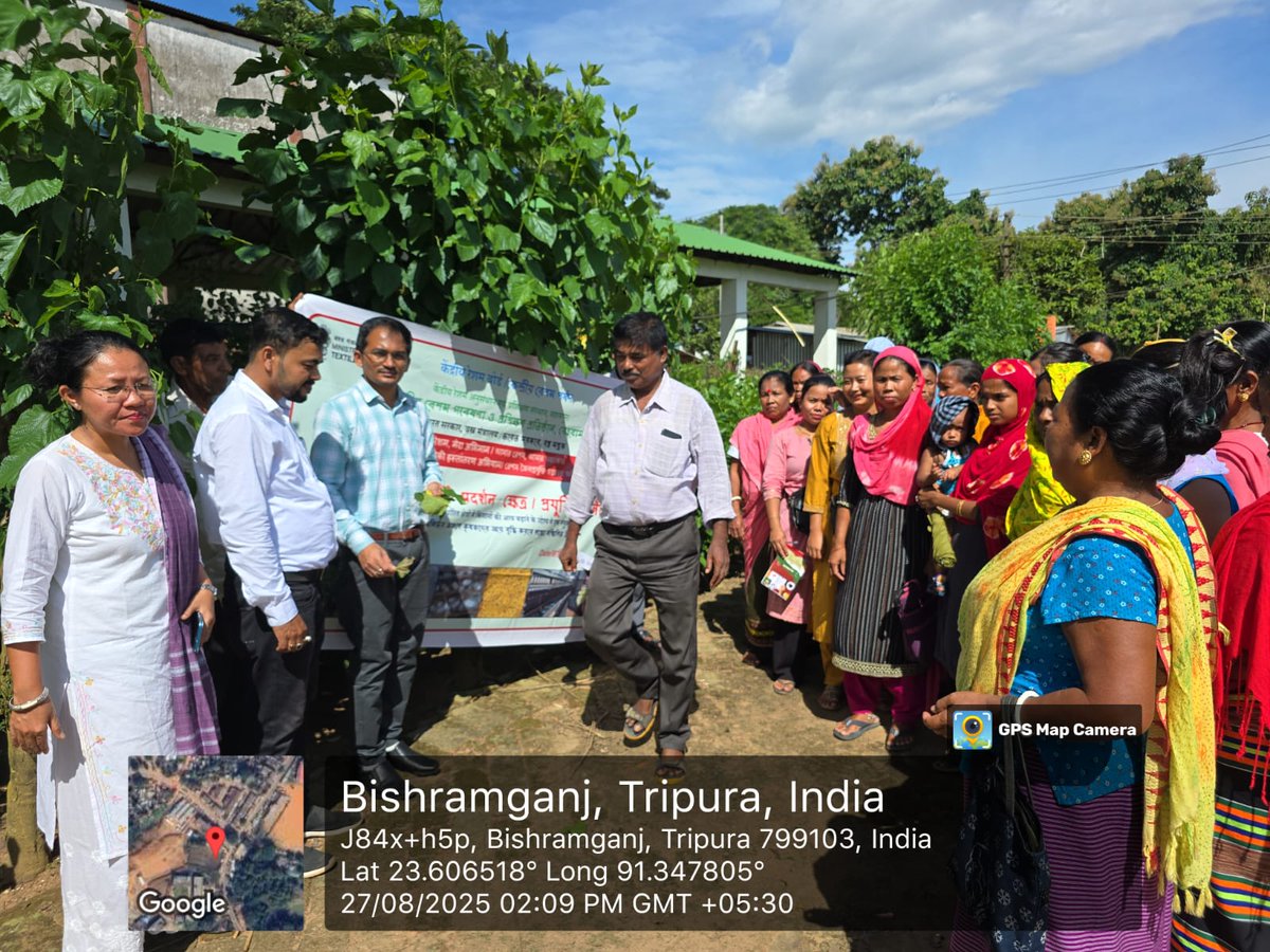 CsrtiBerhampore's tweet image. On 27.08.25, 40 sericulture farmers of Bishramganj, Tripura were trained in mulberry disease and pest management, under &quot;Mera Resham Mera Abhiman&quot; program. The event was concluded QnA and small gifts for winners to encourage them.
#MRMA #CSB #CSRTIbhp #Tripurasericulture