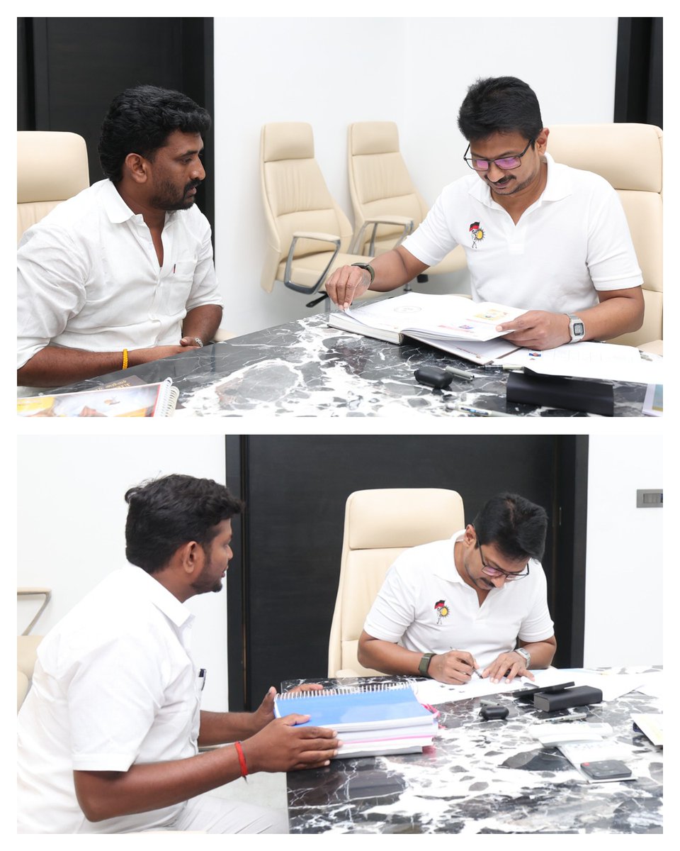 Udhay (@udhaystalin) on Twitter photo திருப்பூர் வடக்கு, திருப்பூர் வடக்கு மாநகர், திருப்பூர் மத்திய மாவட்டங்களில் காலியாக உள்ள இளைஞர் அணி மாவட்ட அமைப்பாளர், துணை அமைப்பாளர் பொறுப்புகளுக்கு விண்ணப்பித்திருந்தவர்களை, மாநில துணைச் செயலாளர் <a href="/keprakashdmk/">K.E.PRAKASH</a> முன்னிலையில், இன்று மாலை நேர்காணல் செய்தோம்.
அவர்கள் இதுவரை திருப்பூர் வடக்கு, திருப்பூர் வடக்கு மாநகர், திருப்பூர் மத்திய மாவட்டங்களில் காலியாக உள்ள இளைஞர் அணி மாவட்ட அமைப்பாளர், துணை அமைப்பாளர் பொறுப்புகளுக்கு விண்ணப்பித்திருந்தவர்களை, மாநில துணைச் செயலாளர் <a href="/keprakashdmk/">K.E.PRAKASH</a> முன்னிலையில், இன்று மாலை நேர்காணல் செய்தோம்.
அவர்கள் இதுவரை
