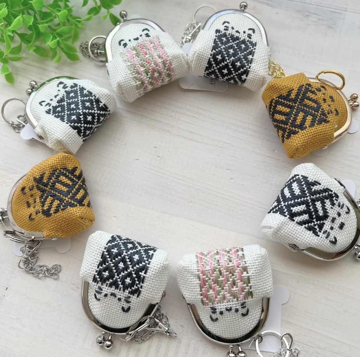 #お前またそれかって言われるやつ

🍙+🐱=👛