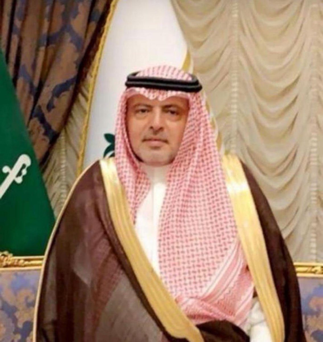 نتقدم بخالص التعازي وصادق المواساة لـ آل زعتر خاصة وقبيلة آل بنهار عامة في وفاة المرحوم/ علي بن شايع بن حسين النهاري سائلين المولى عز وجل أن يجعل ما أصابه تكفيراً لذنوبه ورفعة لدرجاته وأن يتغمده بواسع رحمته ويسكنه فسيح جناته..