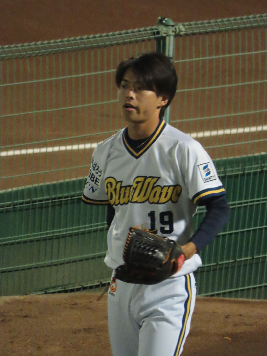 オリックス・バファローズ 山岡泰輔 ユニフォーム オリックスバファローズ 山岡泰輔 オリっ子ユニフォーム - メルカリ