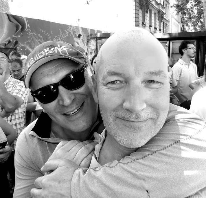 Parece que <a href="/jlespert/">José Luis Espert</a> y Spagnuolo tienen una amorosa "amistad"! 😉