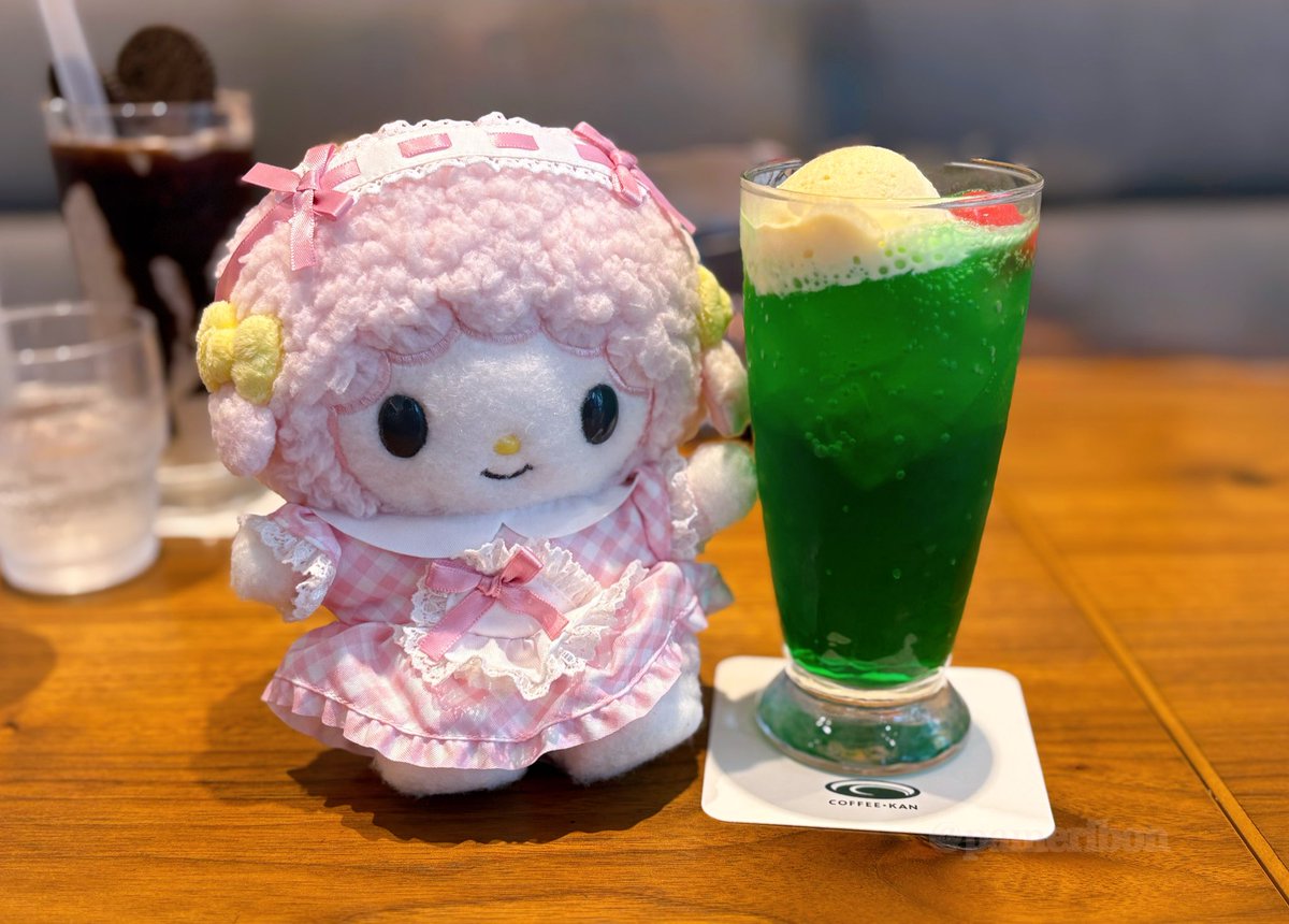 🍈  🍨  🫧  🐑  🎀  🫰