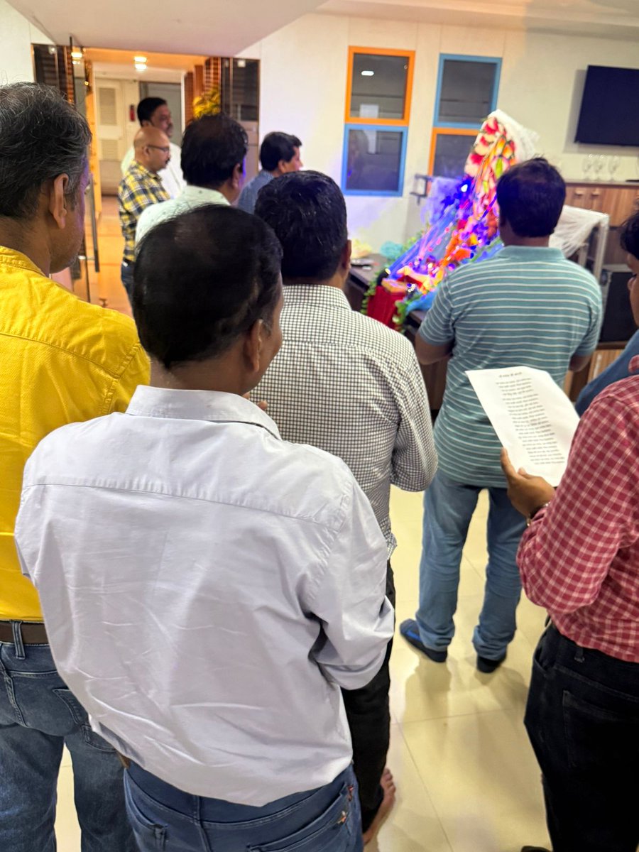 DeepakAdAgency's tweet photo. Ganpati Bappa Morya. #HappyGaneshChaturthi2025 https://t.co/hLbT09H5Dq