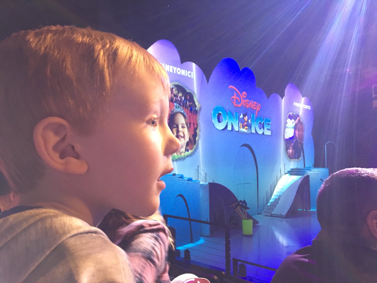 Lot's of Labor Day sales out there this weekend, but I've got one for the families! It's a Mansour family fave &amp; as <a href="/DisneyOnIce/">Disney On Ice</a> comes back to MN you can take 25% off tickets with the promo code FAMTYM now through September 9th! 

Grab your tickets now --> disneyonice.com