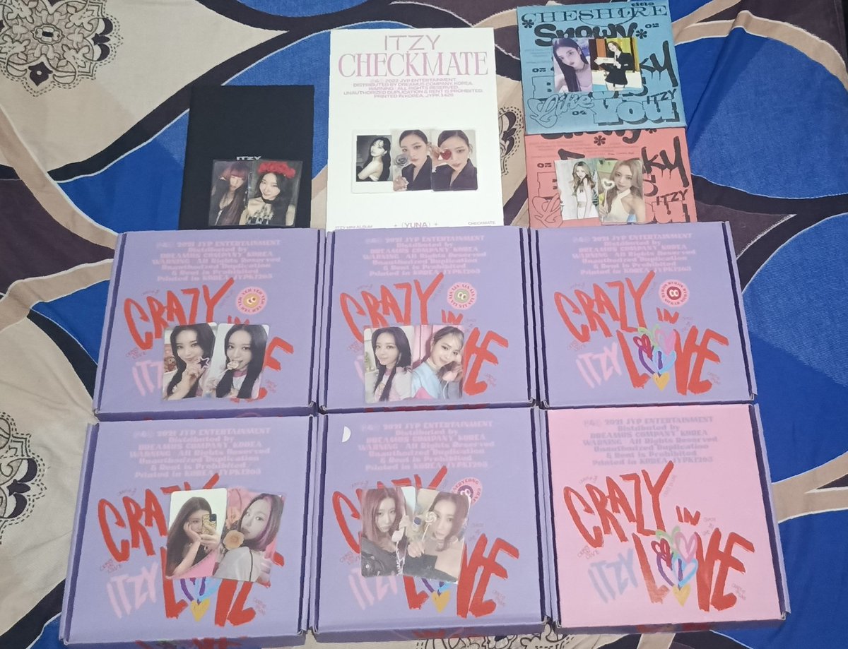Piqo99's tweet photo. wts lfb
itzy albums w/ pcs
born to be - 100
checkmate - 150
cheshire - 100
crazy in love w/pcs - 150 
cil w/out pcs - 50
gold - 90 ea
guess who - 120 ea
can give lower prices if take more or all, can switch album version

# yuna lia yeji ryujin pob ld md wtb wtt chaeryeong midzy https://t.co/QIdokHs7Bl