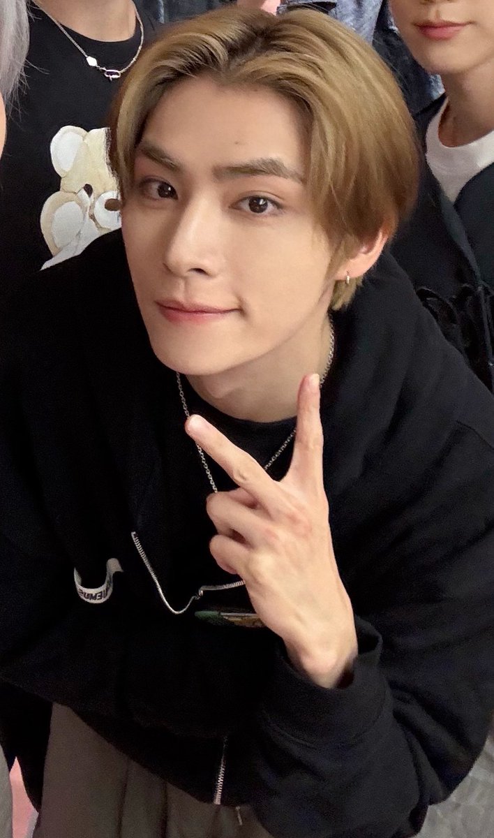 WayV 公式　シャオジュン　weverse the highest 新品未開封 Amazon.co.jp: The Highest【ミニAL/初回生産限定盤 XIAOJUN Ver