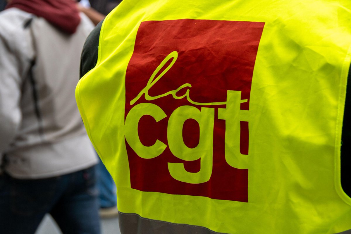 humanite_fr's tweet photo. 10 septembre : la CGT appelle ses syndicats à « construire » la grève pour une « première étape réussie » 

➡️ https://t.co/kSygaInJFG https://t.co/JXP5Ma5WpV