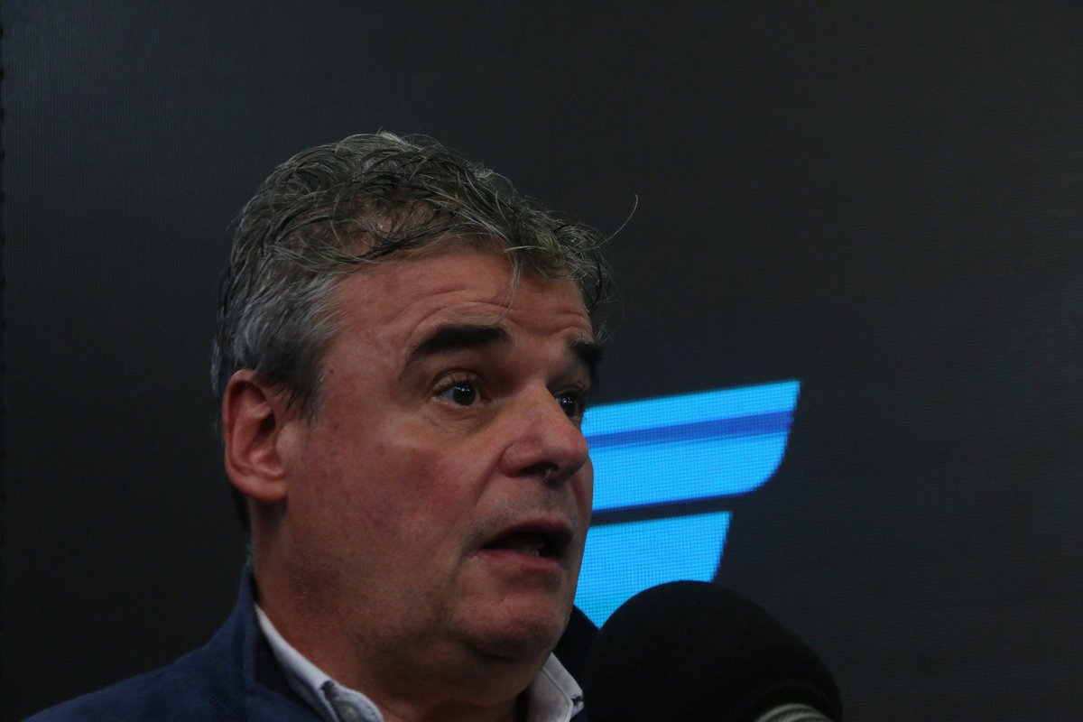 🎙️ “No entiendo el rol de Ruglio en la negociación. Siempre que nos hemos reunido se encarga de darle para adelante a Casal. Si no tiene nada que ver como dice, ¿por qué toma esa postura?”

🗣️ Javier Gomensoro en Convocados por 𝐄𝐥 𝐄𝐬𝐩𝐞𝐜𝐭𝐚𝐝𝐨𝐫 𝐃𝐞𝐩𝐨𝐫𝐭𝐞𝐬.

📻 810