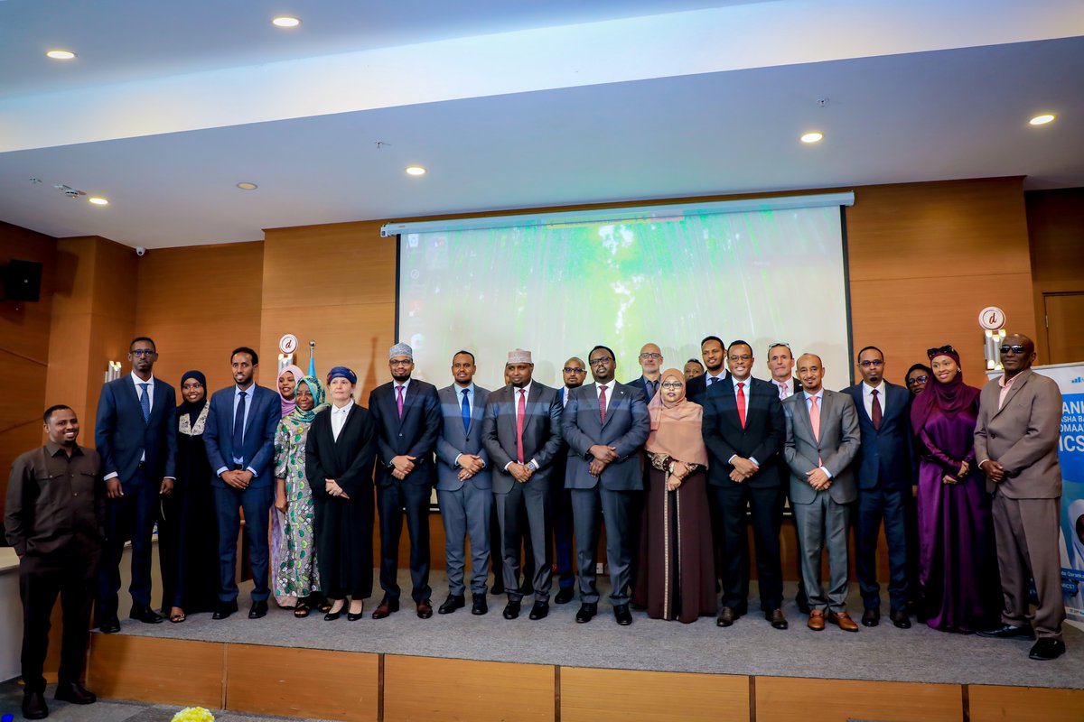 NBS_Somalia's tweet image. SNBS launched the commencement of the MICS-7 Survey in a high-level event unveiled by H.E. Salah Ahmed Jama, Deputy Prime Minister of Somalia. The hybrid event brought together Federal & Federal Member State Ministers, including the Minister of Planning & the Minister of Labor,…