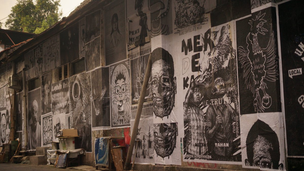 MabalMovement's tweet image. GM🌻
The fun job of sticking 125 chaotic images created by exotic artists
#wheatpasteart