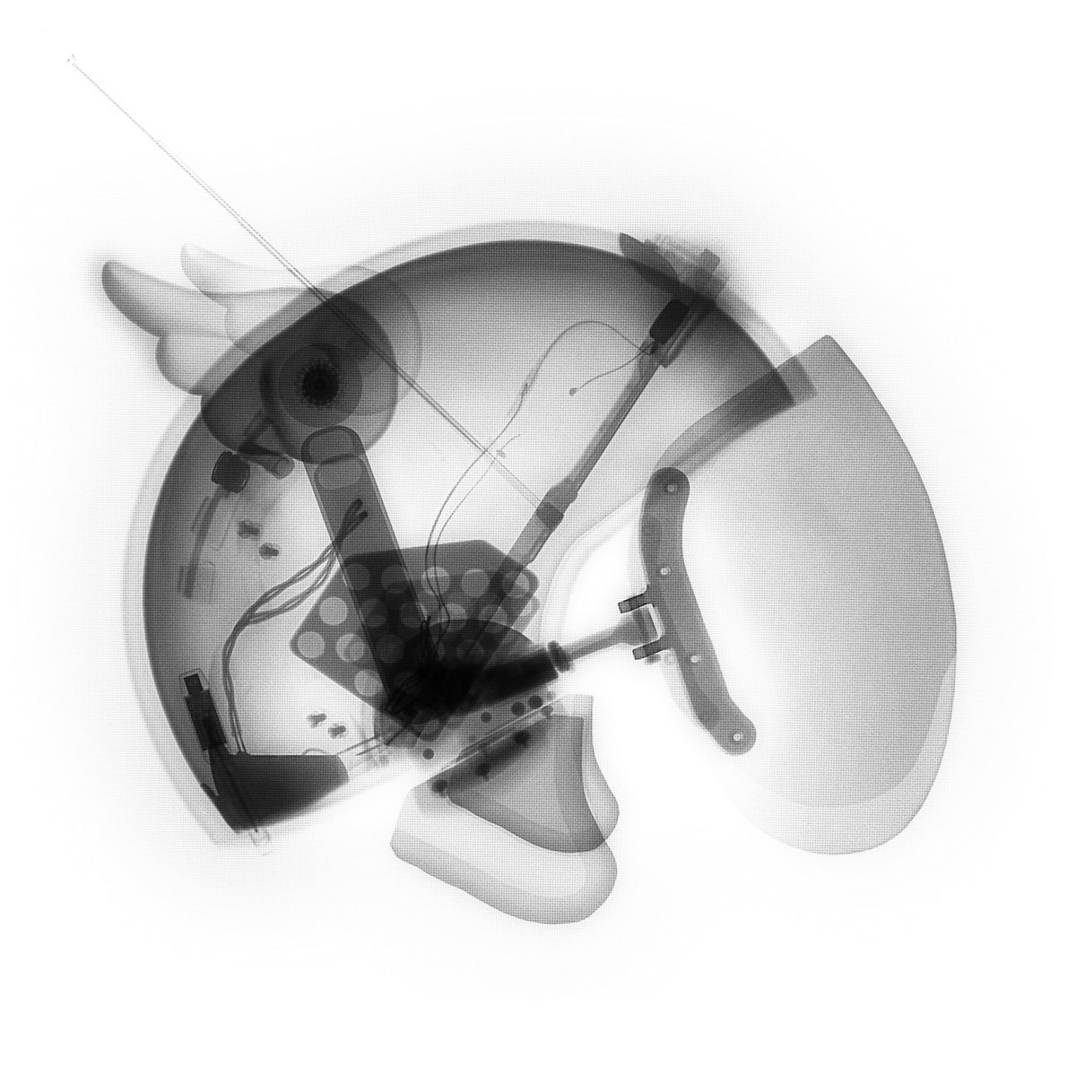 .<a href="/Oli_XL/">oli XL!?</a> unleashes 'Lick The Lens – Pt. 1' [WARP348] The new mini-album, out today.

Part of a multi-part series, ‘Lick The Lens – Pt. 1’ serves as the first instalment with seven spectral songs. 

Lick The Lens – Pt. 1
01. MUTE THE WORLD
02. NOSEBLEED MELODY
03. DRIFT REGALIA