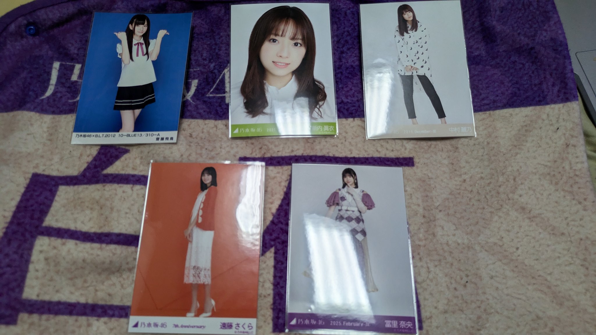 大量！　貴重　！お得！　乃木坂46生写真引退品まとめ売りファイル付き 大量！ 貴重 ！お得！ 乃木坂46生写真引退品まとめ売りファイル