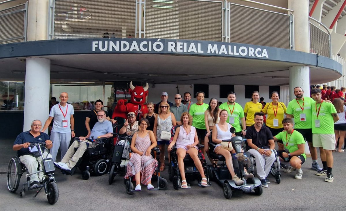❤️ El pasado sábado vivimos un partido muy especial:
24 personas de <a href="/EMdeMallorca/">ABDEM, EsclerosiMult</a>  y <a href="/ASPAYMNACIONAL/">ASPAYM Nacional</a> disfrutaron en el Estadi Mallorca Son Moix del RCD Mallorca - RC Celta.

Gracias por ser parte de nuestra familia ☺️

🔗 rcdmallorca.es/noticias/la-fu…