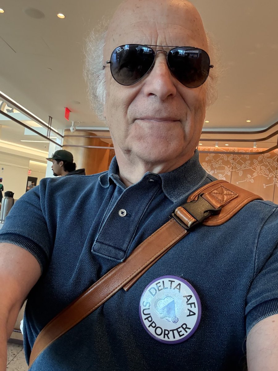 Flying #LGA > #MKE  today on <a href="/Delta/">Delta</a>.  As ever in #SOLIDARITY w/<a href="/DeltaAFA/">DeltaAFA</a> <a href="/afa_cwa/">AFA-CWA</a> <a href="/FlyingWithSara/">Sara Nelson</a> <a href="/flywithheather/">Heather Morse</a> <a href="/tifflynn20/">Tiffany Henninger</a> <a href="/daborer/">David Borer</a> <a href="/kmarieflies/">Kara Wargo</a> <a href="/atgarland/">tg</a> <a href="/TakeoffWithWill/">Will Vaughan</a> <a href="/dqwisely/">Domini Wisely 🌹</a> <a href="/3vanSutton/">Evan Sutton</a> <a href="/acebergtoo/">(((Candace Goldberg)))</a> @Tomaunionski <a href="/KatosQuest/">Keturah Johnson</a> <a href="/JonnieBeGood2Me/">I’M NO ANGEL EITHER 👑🐝</a>