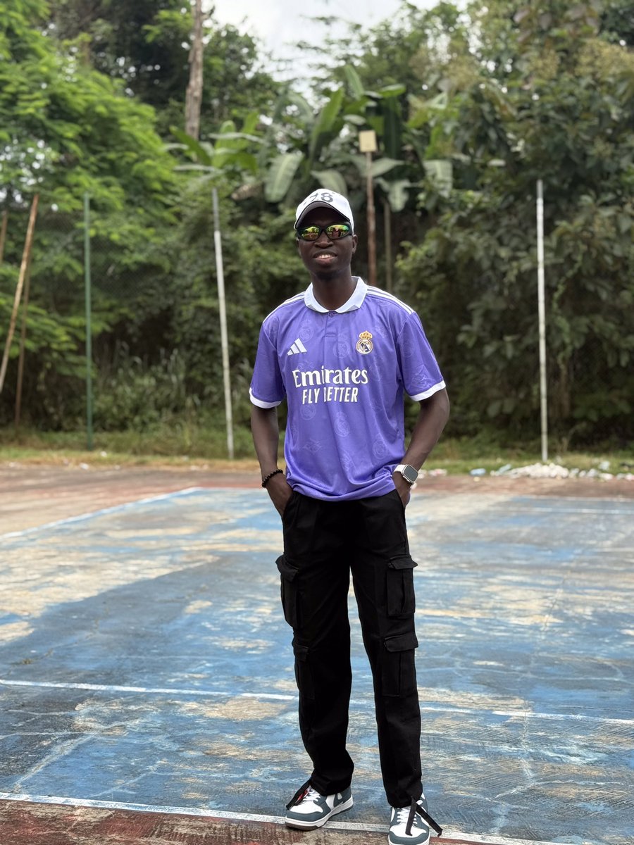 OkunolaTbs's tweet photo. #iAmOkunolaTBS🔥✨

#GameOnVicimus #DenimAndGoals #SportyDrip #CopaDeVicimus #WeAreVicimus
#FutaClass24 #FutaBro https://t.co/H3jpayP1WI