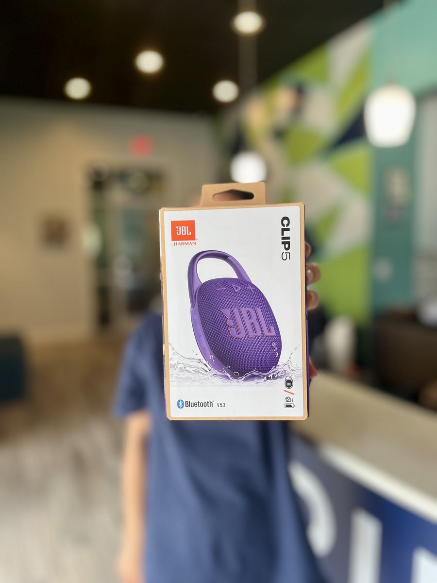 🎉WIN IT WEDNESDAY🎉
Follow, like, and comment to be entered to win this bluetooth speaker!
✨winner announced at 5pm✨