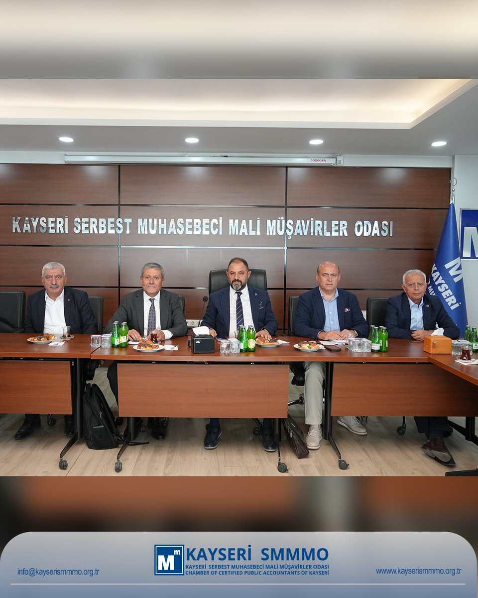 Türkiye Muhasebeciler ve Denetçiler Platformu TÜRMOB Genel Başkan Adayı Prof. Dr. YMM Mehmet Ali Aktaş, TÜRMOB Yönetim Kurulu Üyesi SMMM Turgay Kanarya ve Platform üyeleri, Odamız delegelerine ziyarette bulunmuşlardır. Nazik ziyaretleri için kendilerine teşekkür ederiz.