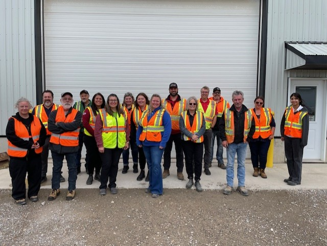 Central_ON_FS's tweet image. We hosted the FS System Ontario H&amp;amp;S meeting yesterday and had a great time discussing many topics. We even did a unique in-person exercise hosted by @GROWMARK&apos;s Kevin Frye. Erin Byram and Ed Mansfield took us on a tour of Ayr to finish off the day. #FSSystem #FSProud #WorkSafe 🦺