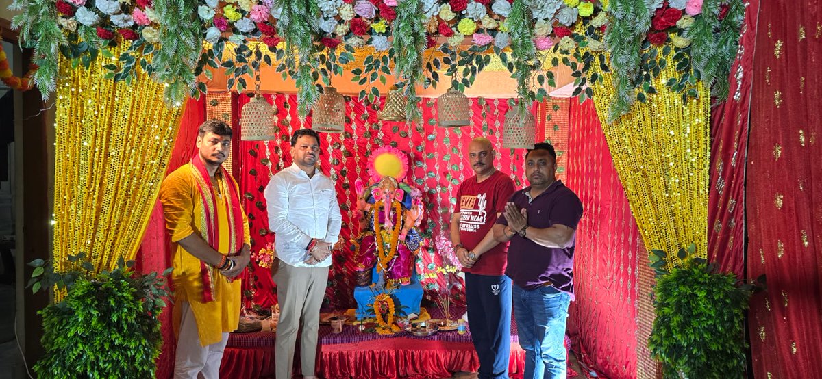 बागबेड़ा ऐदेलझोपडी न्यू शान्ति बॉयज क्लब 
भालूबासा शेखर भूषण नाग जी
बंटी सिंह जी और 
बारीडीह शक्तिनगर में गणेश पूजा में शामिल हो कर समस्त झारखंड वासियों के लिए सुख समृद्धि का कामना किये <a href="/JmmJharkhand/">Jharkhand Mukti Morcha</a> <a href="/JMM_E_Singhbhum/">JMM_पूर्वी सिंहभूम</a>