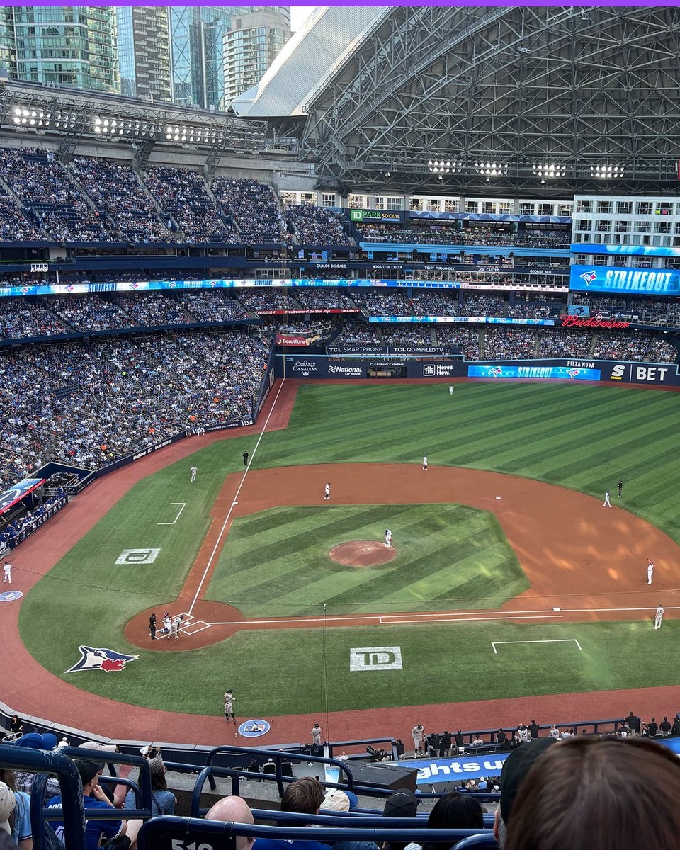 elitedigitalca's tweet image. Teamwork goes beyond the office walls! ⚾🙌 Our team had a blast at the Blue Jays game, cheering, laughing and enjoying some well-deserved downtime together. 💙 #TeamDay #WorkAndPlay #AgencyLife