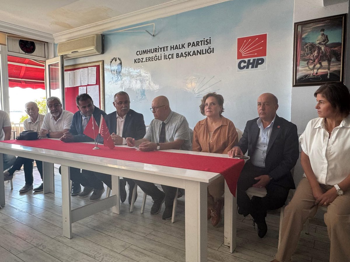 İstanbul Milletvekilimiz Enis Berberoğlu ile Kdz. Ereğli İlçe Örgütümüzde yapılan toplantıya ve ilçe merkezinde yaptığımız esnaf gezisine katıldım.