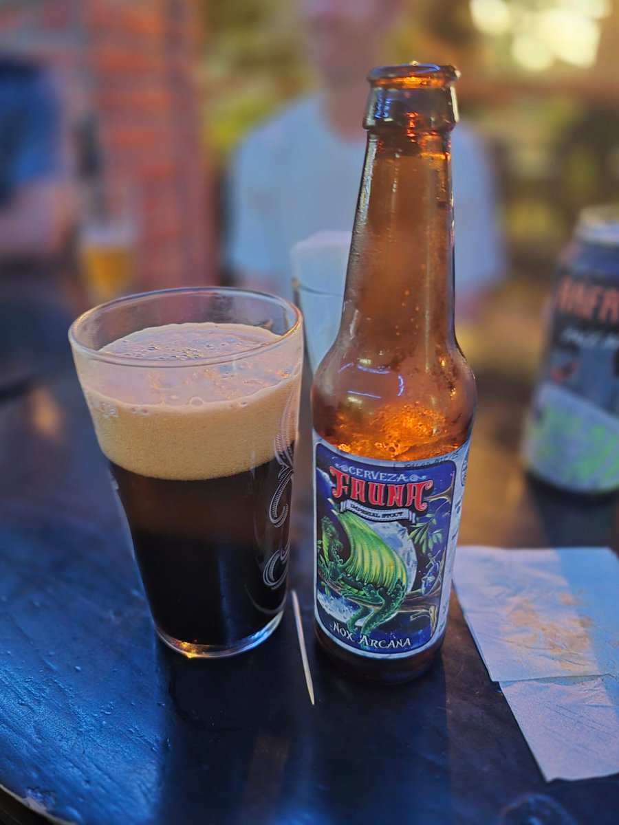 Miércoles de Cerveza Nacional, durante el fin de semana probamos algunas joyas del país, cervezas de <a href="/Cerveza_Fauna/">Cerveza Fauna</a> <a href="/FallingPiano_/">Falling Piano Brewing Co.</a> <a href="/BuquiBichi/">Buqui Bichi Brewing</a> y #BorregaMecánica

#Frigus #beer #cerveza #craftbeer #beerme #beertime #beerlover #BrothelHB #drinkbeer #drinks #artesanal #weekend