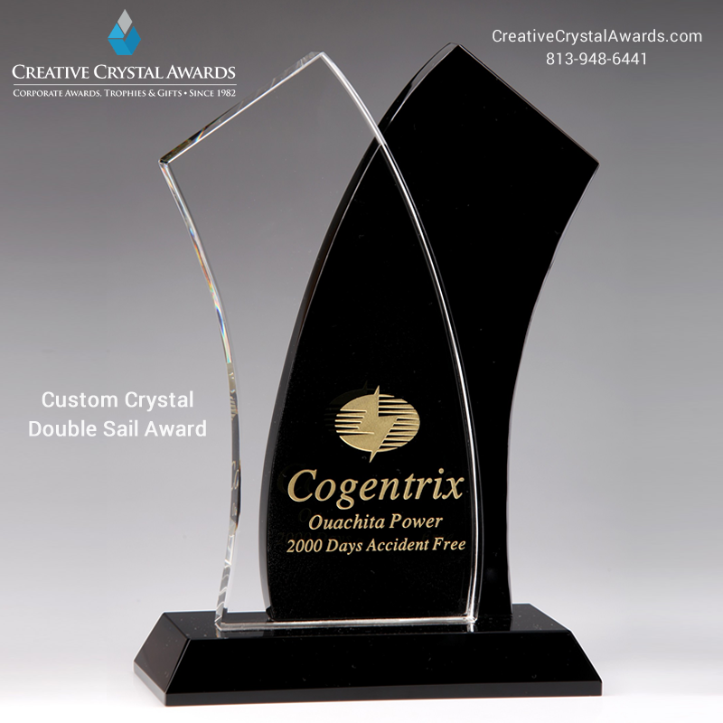 This double #sail crystal #award is a nice recognition piece suited nicely with many recognition events and occasion. creativecrystalawards.com/product/double…

#sailing #sailingboat #sailboat #trophy #trophies #crystalartward #crystalawards #award #awards #corporateawards #recognitionawards