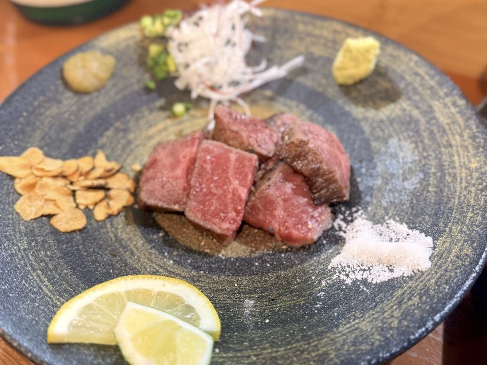 MigaqOfficial's tweet photo. #対々
おばんざい、日本酒イメージでしたが
肉が一番推しとの事🍖
29の日にええ肉仕入れてるそうです⊹
#ついつい #対対 #tuitui #石橋阪大前 #石橋 #阪大 #北摂 #箕面 #企業公式がお疲れ様を言い合う #企業公式相互フォロー #企業公式飯テロ部 #企業公式さんと繋がりたい #企業公式相互フォロー祭り https://t.co/sWWKx7p2y7