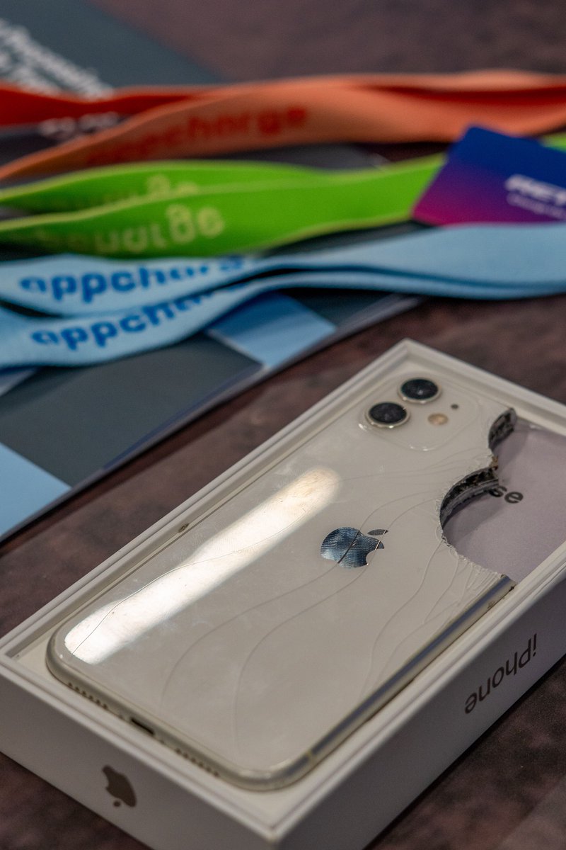 The craziest stunt we’ve pulled yet? Probably. At #Gamescom, we wanted people to 𝘧𝘦𝘦𝘭 the 30% tax.

So we sent iPhones with a literal bite taken out of them to industry leaders.

And plastered Koln with billboards asking: “Fed up of those 30% bites?”

#gamesindustry #apps