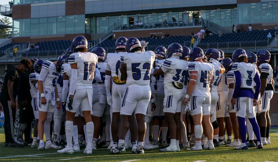 <a href="/StonehillFB/">Stonehill Football #DIG</a> Set to Kick Off 2025 Campaign Saturday at Sacred Heart
stonehillskyhawks.com/news/2025/8/27… #GoHill | #NECFootball