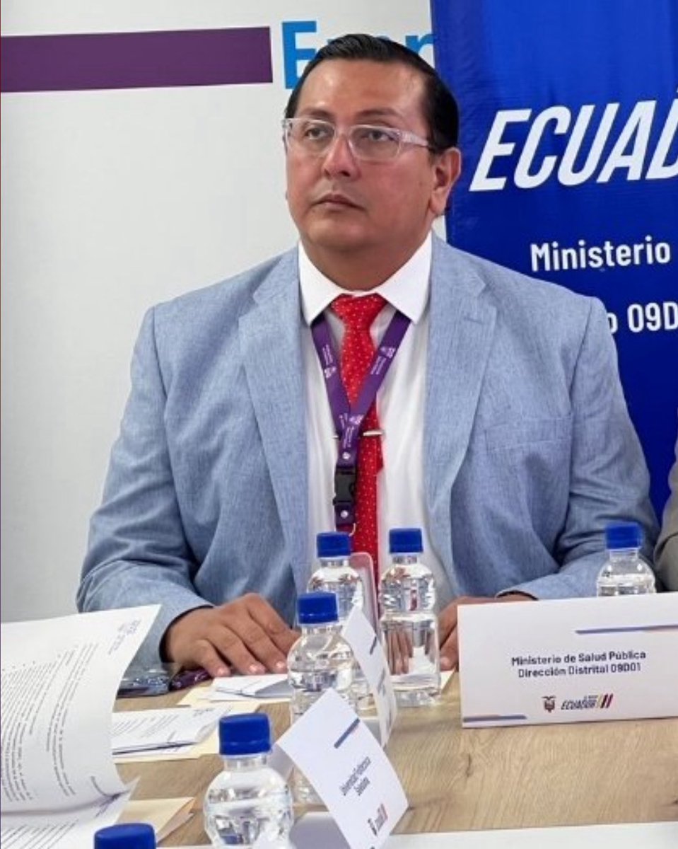 El Angelito del Dr. Nelson Sierra, protegido por la mafia de Tilín !!

Denunciado por el faltante de insumos médicos y medicinas en la <a href="/FiscaliaEcuador/">Fiscalía Ecuador</a> 

Hoy Coordinador de la Zona 8 del Msp, el ratón cuidando el queso !!