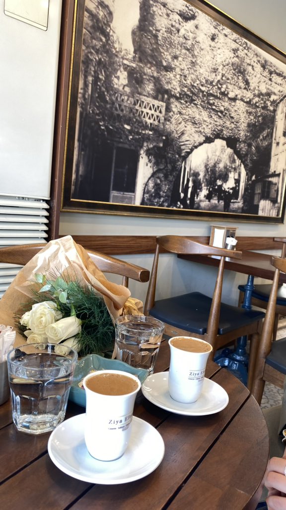 bacımla hasbihal tüm ayın dedikoduları yapıldı <a href="/binurtanesi_/">Nur</a>