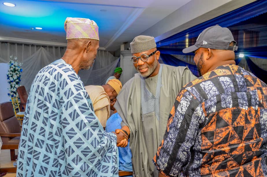 CEAOGUNSTATE's tweet image. Celebrating Olu Okuboyejo at his book launch in Ijebu-Ode - an Ijebu icon, technocrat, strategist, and nation builder whose enduring legacy continues to inspire.