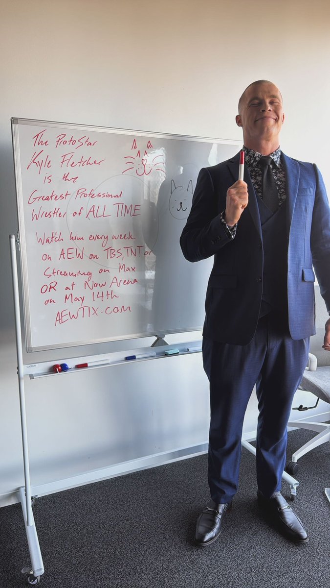 Reminder that our glorious TNT Champion is also an artist.