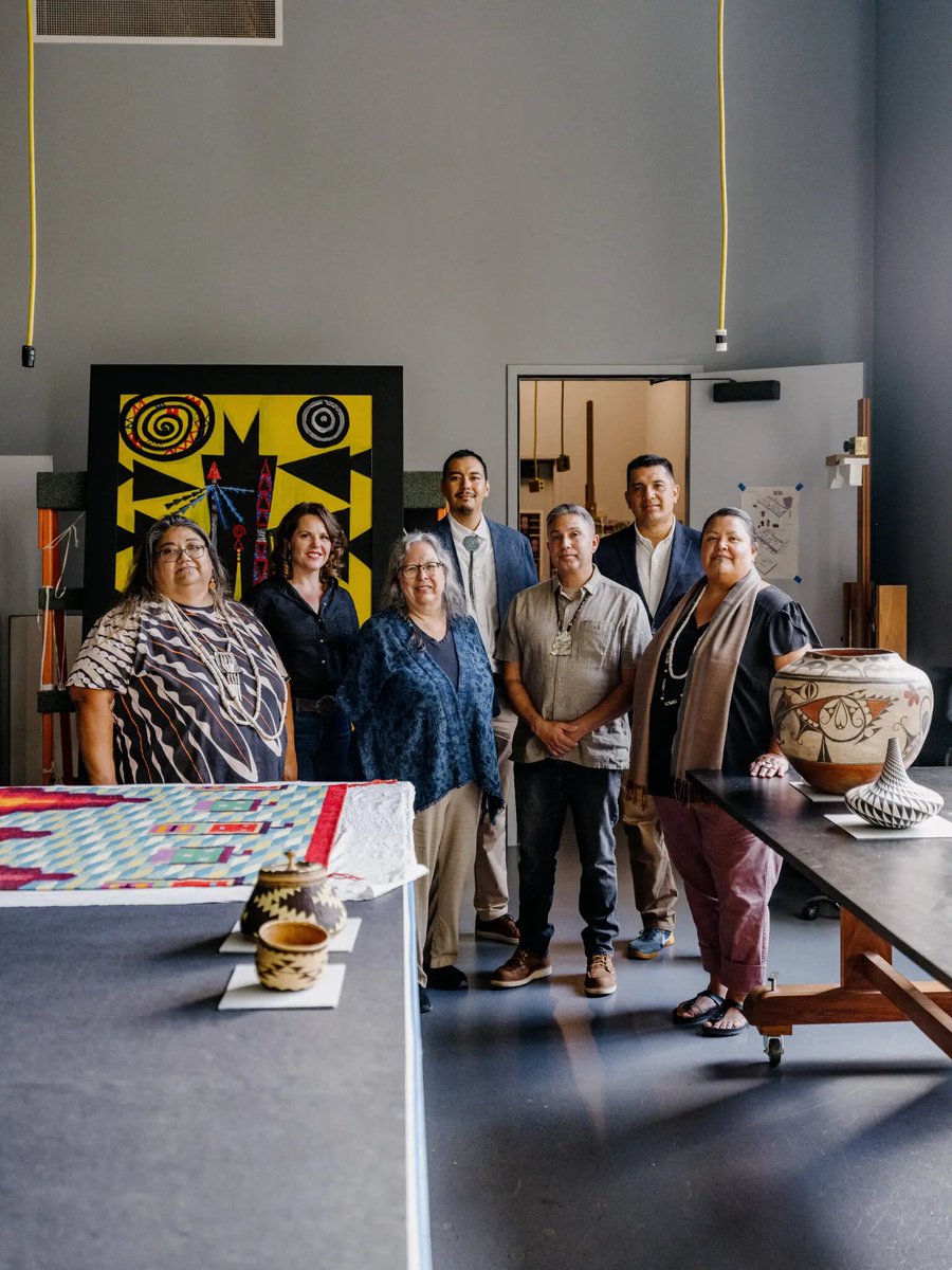 wordglass's tweet photo. Museumβs Update Sends a Message: Native Artists Are Still Here
At San Franciscoβs de Young, an Indigenous team of scholars and artists is rethinking the display of Native objects and helping to rebuild fraught community ties.
1/67 https://t.co/RbWBQCaXy7