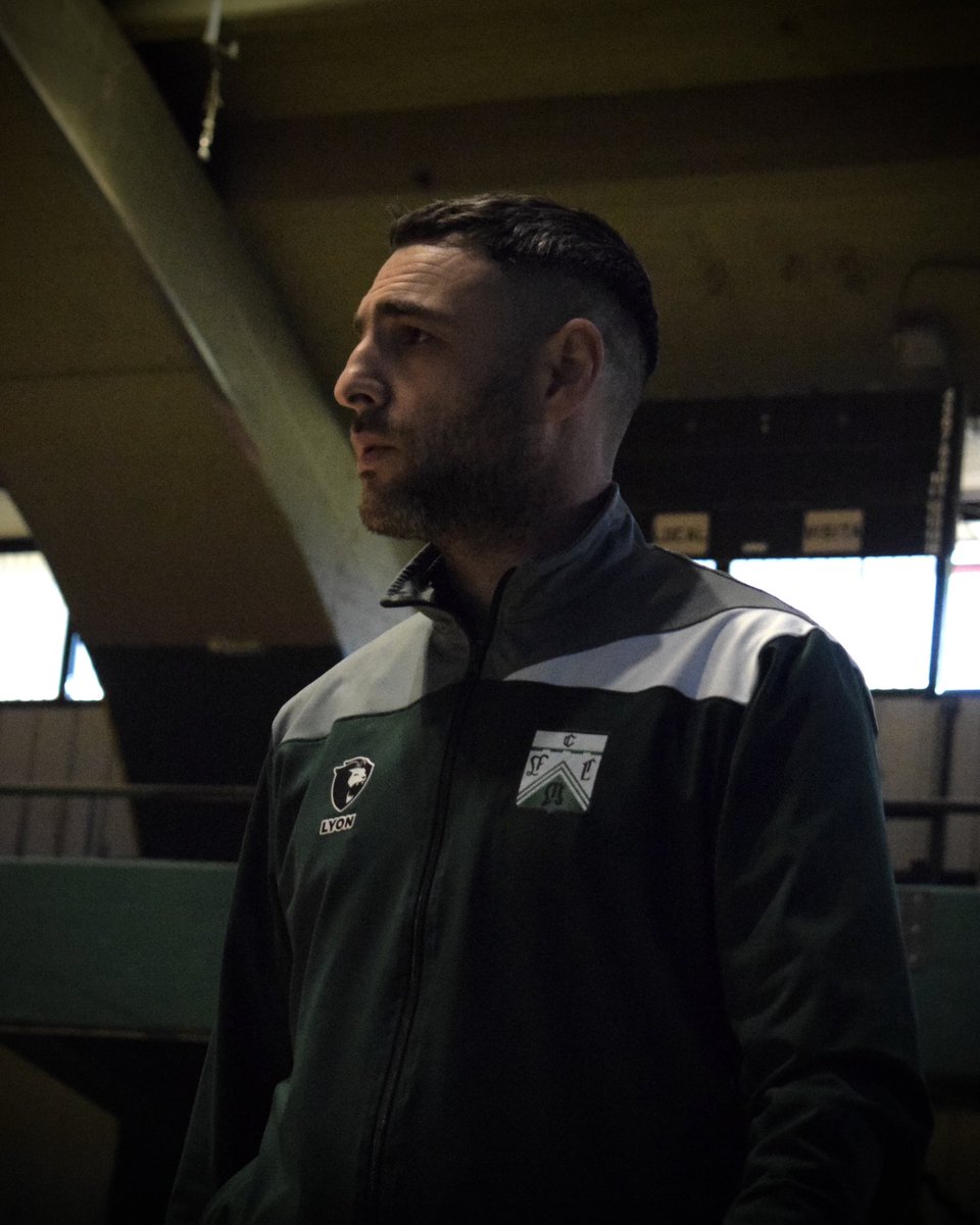 🔛 𝗔𝗖𝗧𝗜𝗩𝗔 𝗟𝗔 𝗕𝗔𝗡𝗗𝗔

👊🏼 Nuevo entrenamiento en el Héctor Etchart para el plantel masculino