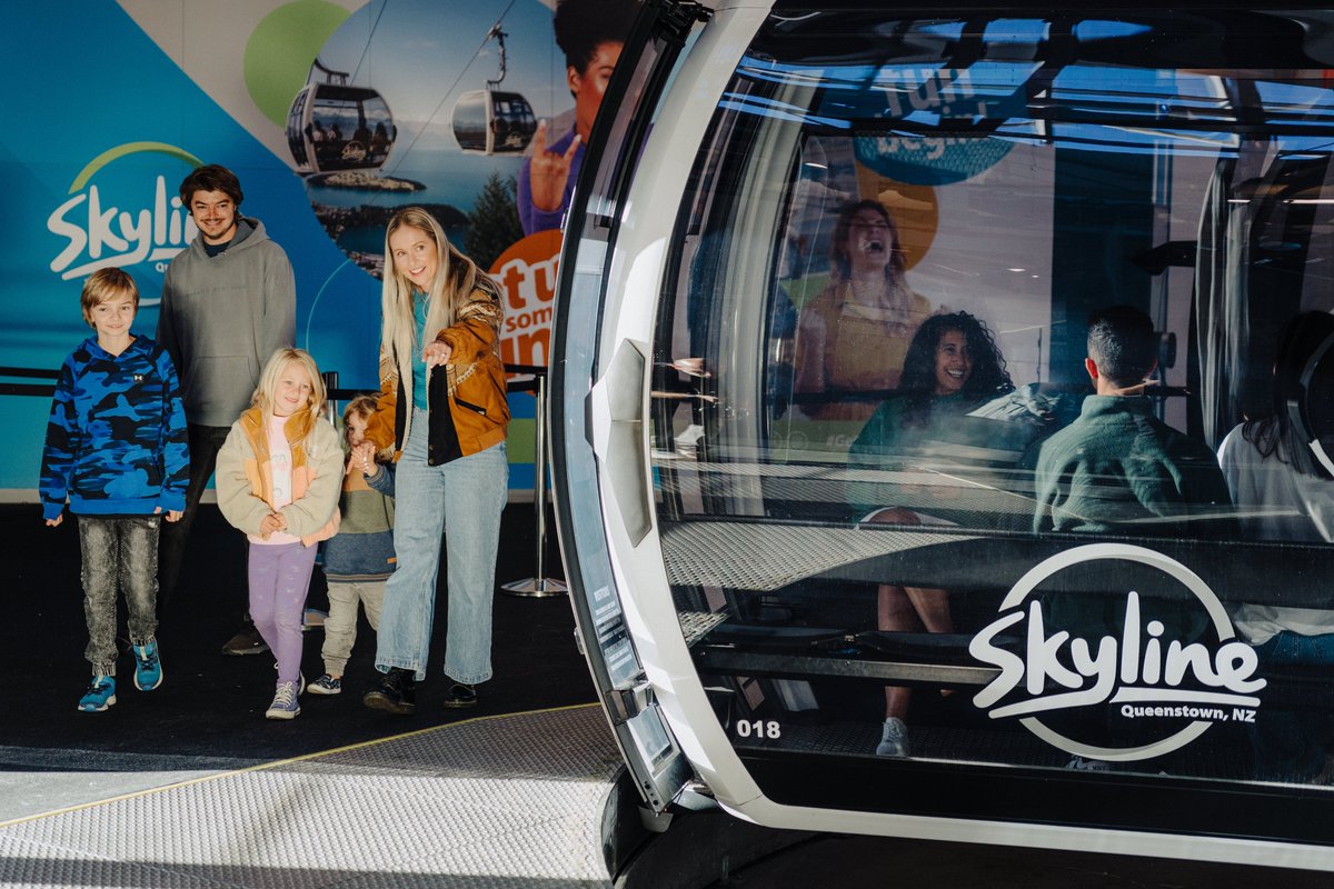 Access made easy 🚡

Skyline gondolas are designed with everyone in mind: pushchairs, wheelchairs, families and more. Swansea, we’re making sure everyone gets to the top.

#skylineswansea #skyline #swanseabay #swansea