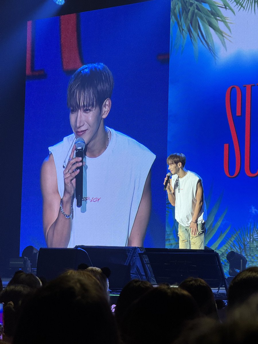 chewlongtan's tweet photo. How do I ever come back from the concert when he was smiling like this all the time. 🩷 https://t.co/yDngMXMK1A
