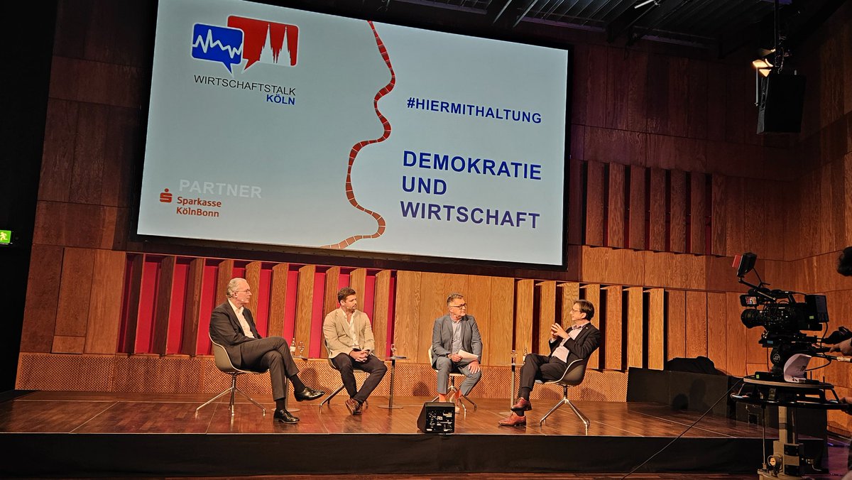 Wirtschaftsakademie Köln "Demokratie und Wirtschaft " im KOMED. Mit Ulrich Voigt, Stephan Grünewald und Johannes Heinen.