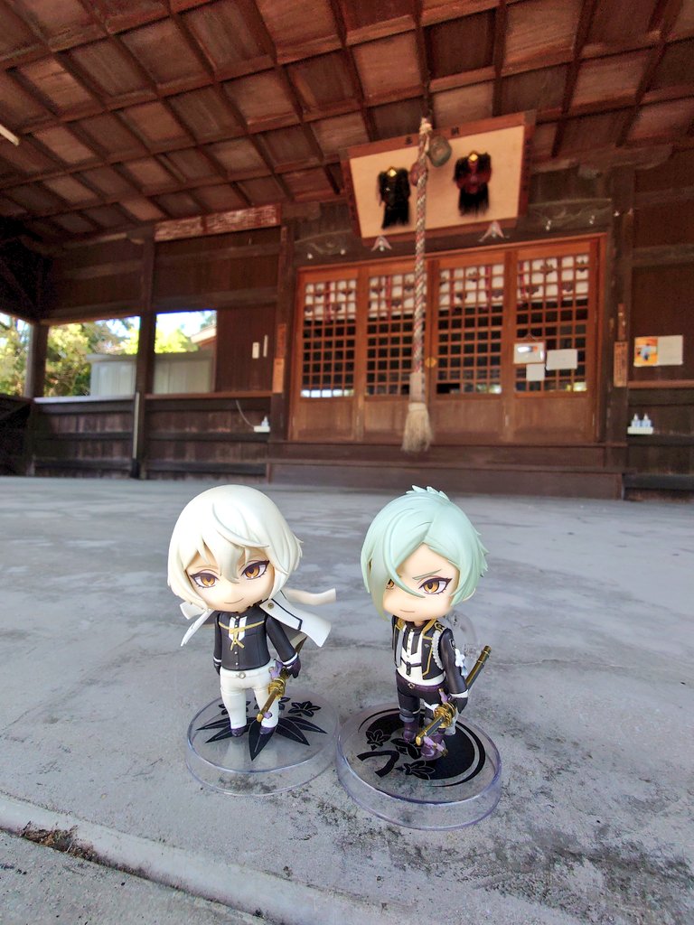 etoile_vierge's tweet photo. 誘われて軽い気持ちで行った江おんすていじ ぜっぷつあー りぶうとの帰りに、好きなドールメーカーさんが過去に限定発売した髭切(2nd.ハンド)に出会って運命を感じてしまい、レスキューしてリペアしてたらどっぷり源氏沼。20年来のドール者なのでねんどろいど、ねんどろいどどーる、もち、ぬい色々。 https://t.co/jEO7M7BZVT