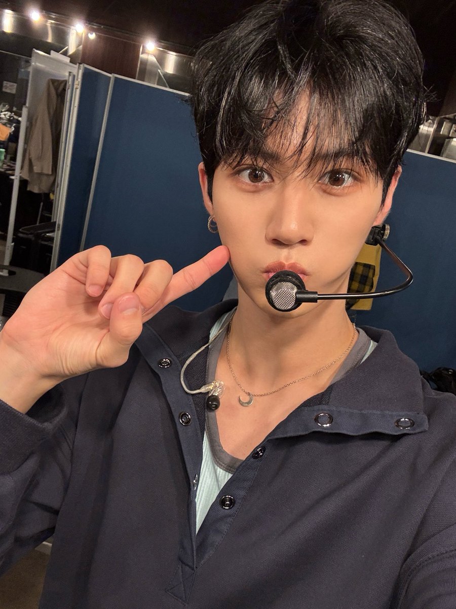 LUN8 イアン サポラ サポル 2集 Lu ルー パテントレザーボウヒールサンダル - Black Patent