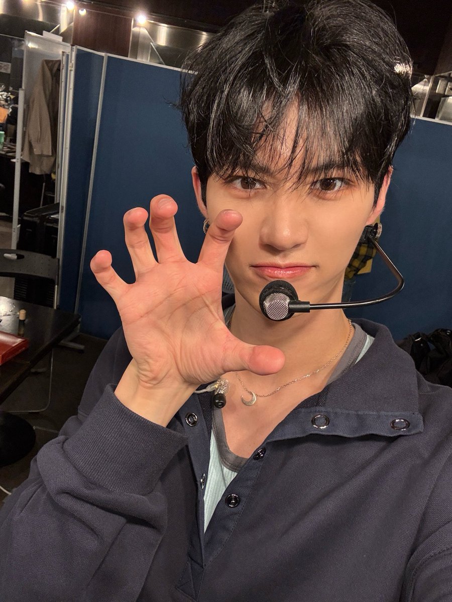 [#이안]
오랜만에 일본에서 공연 하니깐 행복했어요 나고야 고마워요 재밌었어요!! 다이스키❤️

#루네이트 #LUN8 #ian