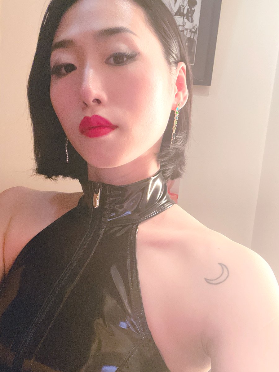 出勤でした🌷今週金曜日は莉艶さん生誕祭！バロックにてお待ちしております #バロックちゃん