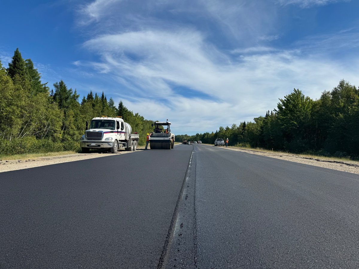 Tired of your pavement overlay cracking too soon? Discover how the latest advancement in asphalt interlayers—engineered to absorb nearly 100× more shear movement—is a game-changer for long-life roads. Curious how it works? Read more here: lnkd.in/gh39bNk4 #BATTLab