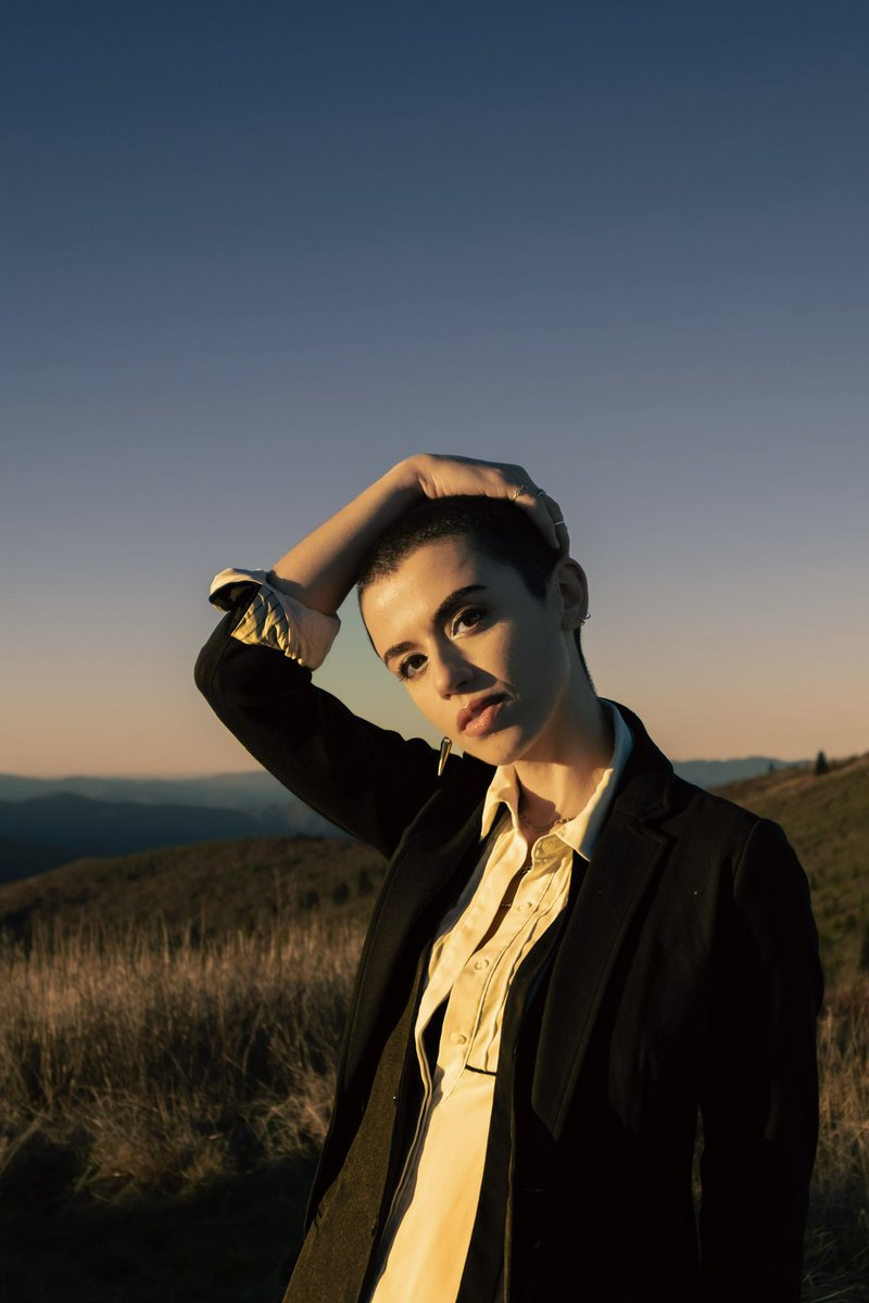 Jenna Kanell tweet media