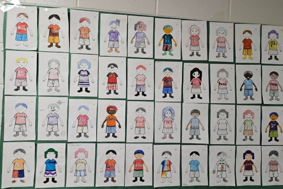 JohnStem_EISD's tweet image. 🎨 Our 6th Grade Math Instructors, Ms. Loudermilk and Ms. King, had students create mini “Me” portraits! 
Check out their awesome work showcasing creativity and self-expression! 👏📚 #StudentSpotlight #BulldogPride #6thGradeMath