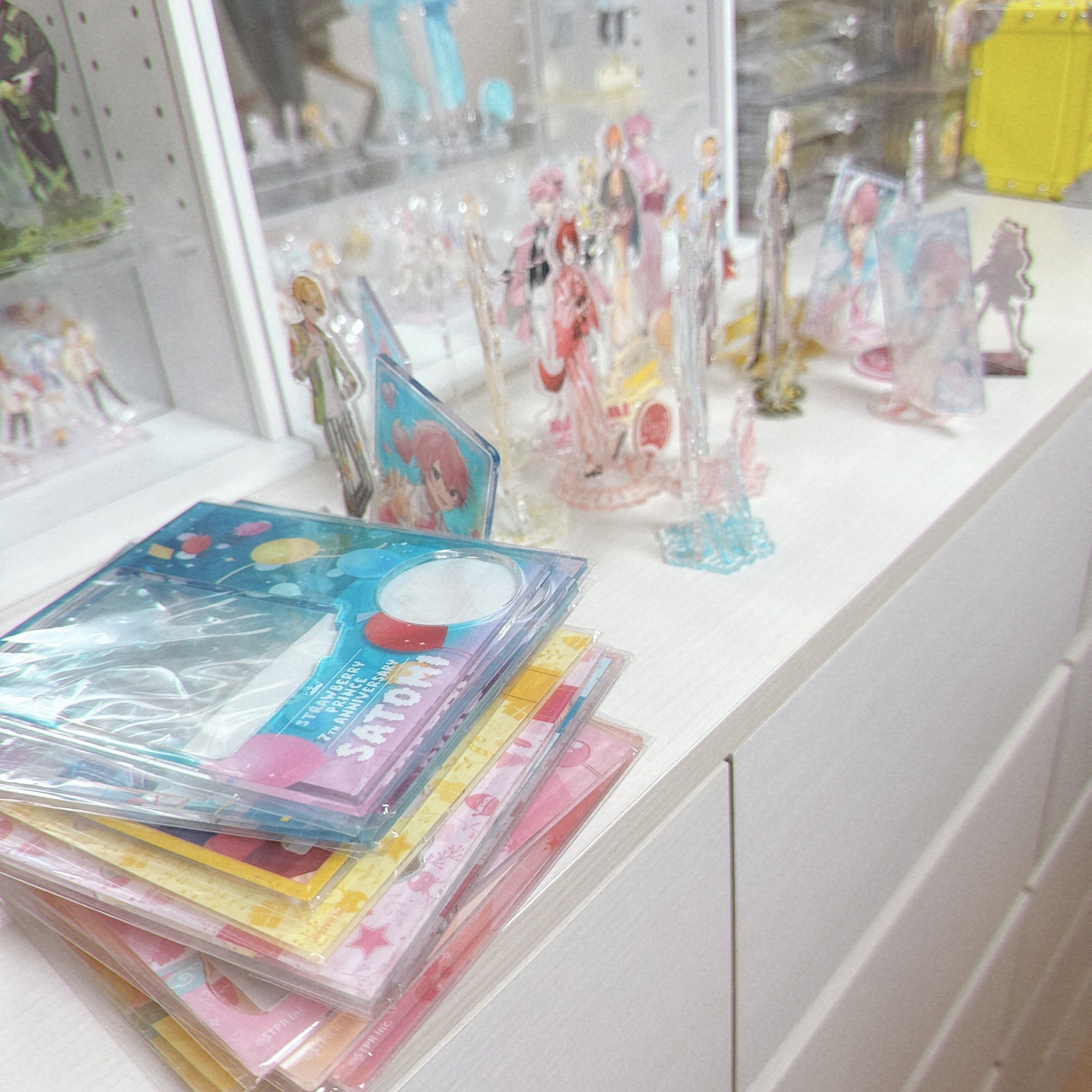 魚骨 断捨離 気軽にコメントして下さい！様 リクエスト 5点 まとめ商品 山積み汚部屋】「せっかくもらったんだから」いただきもの