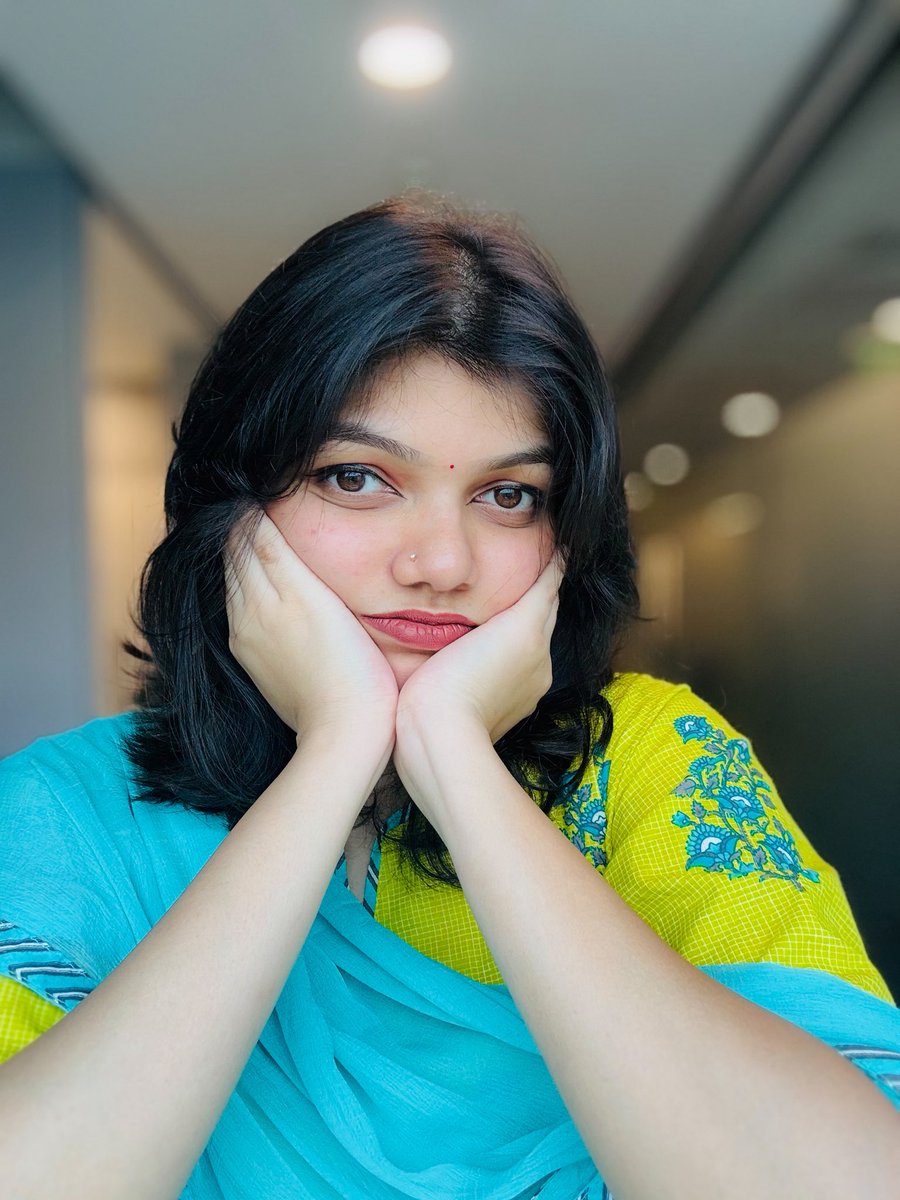 DevikaT5's tweet photo. Devika × churidar = rare collab ✨ https://t.co/Uvasz0USpD